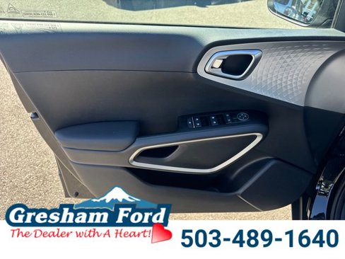 Used 2023 Kia Soul LX image 14
