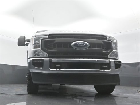 Used 2021 Ford F250 XL w/ Power Equipment Group image 18