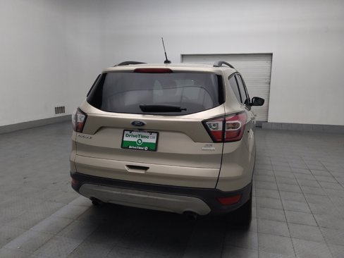Used 2018 Ford Escape SE image 7
