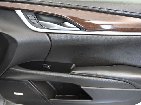 Used 2017 Cadillac XTS Luxury image 42