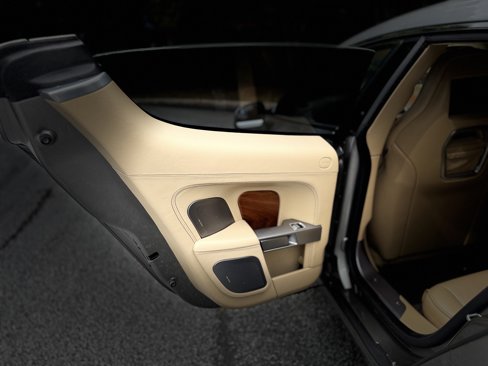 Used 2011 Aston Martin Rapide Luxe image 29