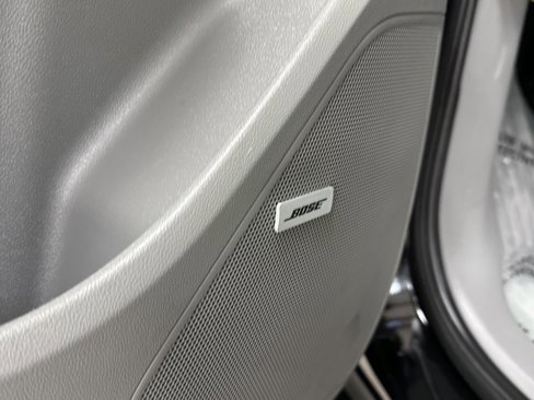 Used 2023 Chevrolet Bolt EUV Premier w/ Sun & Sound Package image 6
