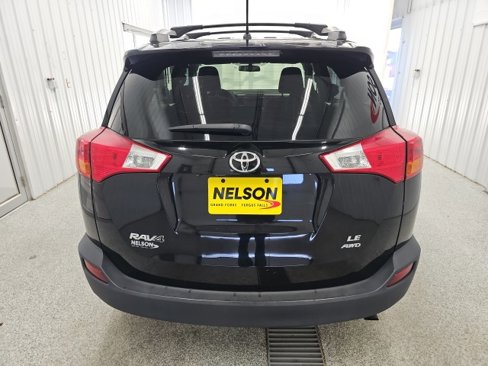 Used 2013 Toyota RAV4 LE image 7