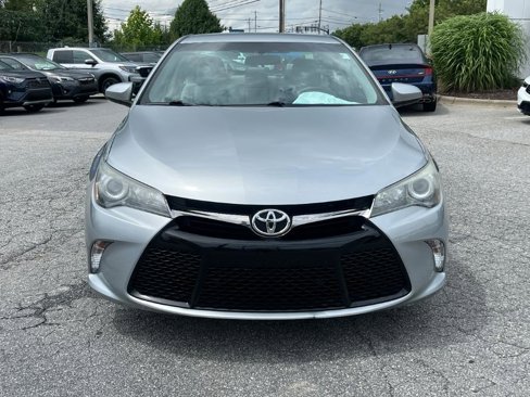 Used 2016 Toyota Camry SE image 5