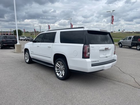 Used 2018 GMC Yukon XL SLT w/ Premium Edition image 7