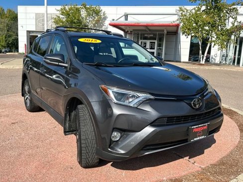 Used 2018 Toyota RAV4 XLE image 7