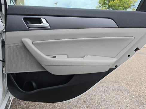 Used 2016 Hyundai Sonata SE image 24