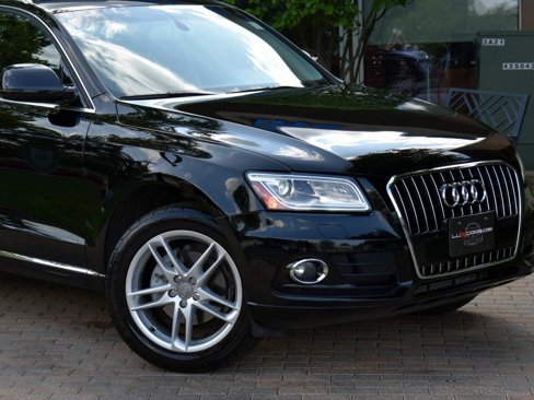 Used 2017 Audi Q5 2.0T Premium Plus w/ Technology Package image 6