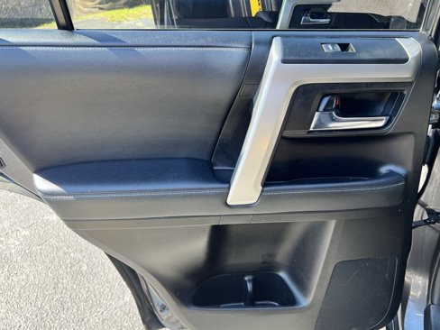 Used 2020 Toyota 4Runner SR5 image 18