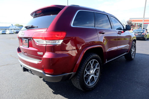 Used 2018 Jeep Grand Cherokee Limited image 34
