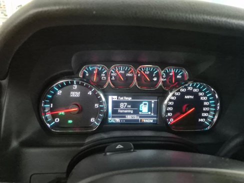 Used 2016 Chevrolet Suburban LT image 26