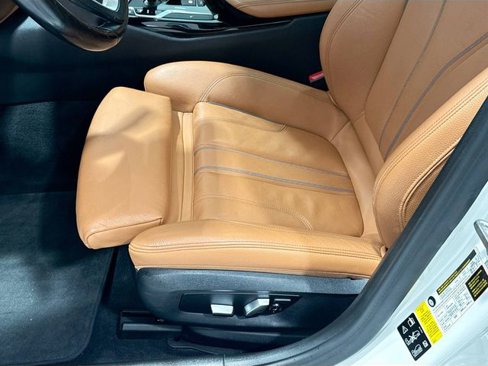 Used 2019 BMW 530i xDrive w/ Convenience Package image 18