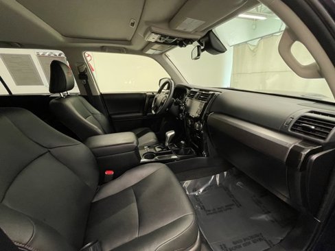 Certified 2021 Toyota 4Runner TRD Off-Road Premium image 8