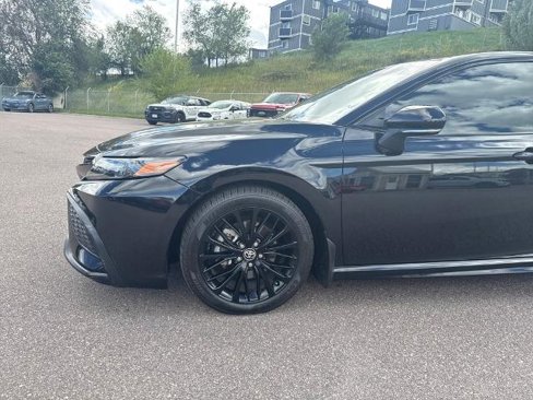 Used 2022 Toyota Camry SE image 30