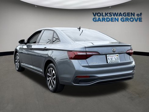 Used 2023 Volkswagen Jetta S image 7