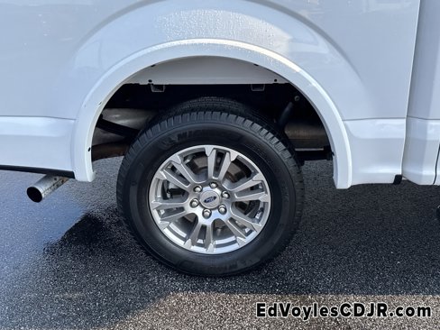 Used 2020 Ford F150 Lariat image 12