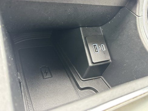 Used 2023 Ford Edge Titanium w/ Cargo Accessory Package image 5