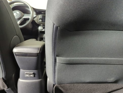 Used 2020 Nissan Kicks SV image 30