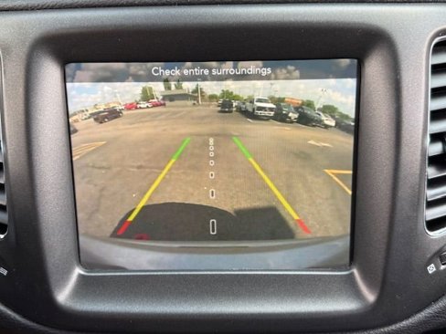 Used 2019 Jeep Compass Trailhawk image 30