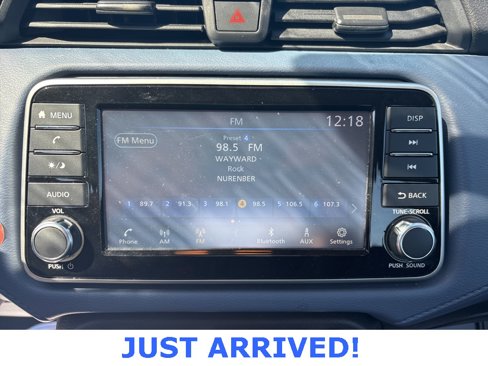 Used 2023 Nissan Versa SV image 12