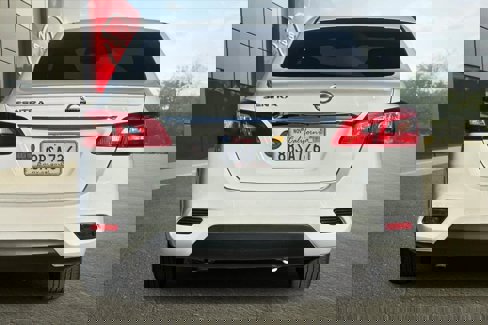 Used 2017 Nissan Sentra S w/ S Style Package image 8