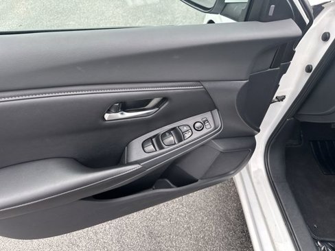 Used 2022 Nissan Sentra SV image 24