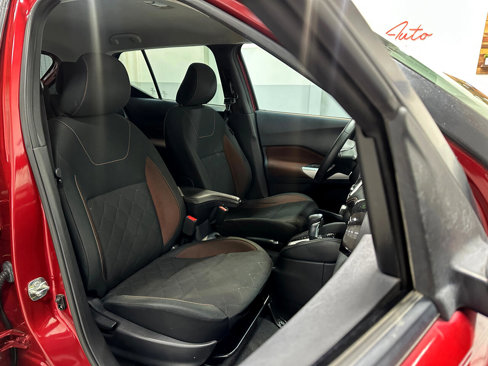 Used 2020 Nissan Kicks SR w/ Exterior Package image 21