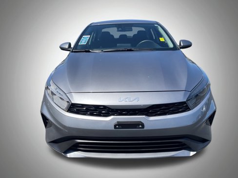 Used 2023 Kia Forte LXS image 4