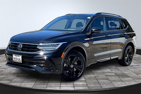 Used 2024 Volkswagen Tiguan SE R-Line image 12