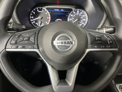 Used 2023 Nissan Sentra SV image 12