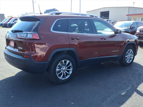Used 2019 Jeep Cherokee Latitude Plus w/ Cold Weather Group image 3