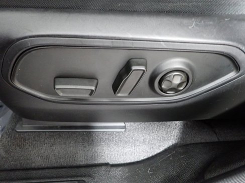 Used 2022 Jeep Grand Cherokee L Laredo w/ Luxury Tech Group I image 22