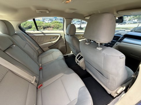 Used 2015 Ford Taurus SEL w/ Equipment Group 201A image 34