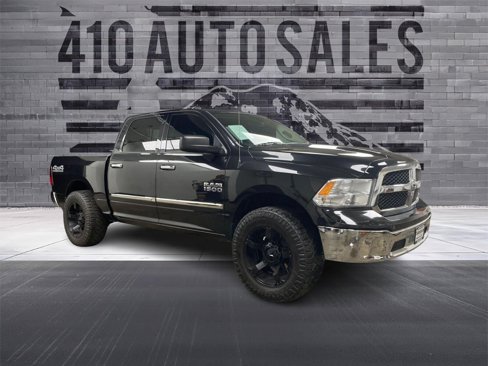 Used 2017 RAM 1500 Classic SLT image 1