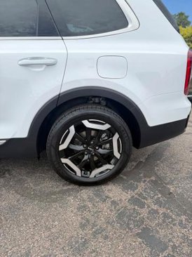 Used 2023 Kia Telluride S image 34