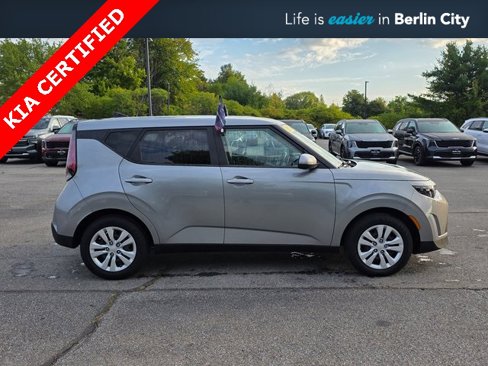 Certified 2023 Kia Soul LX image 9
