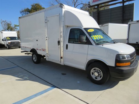 Used 2021 Chevrolet Express 3500 w/ Power Convenience Package image 19