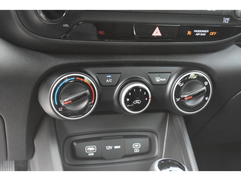 New 2025 Hyundai Venue SE image 21