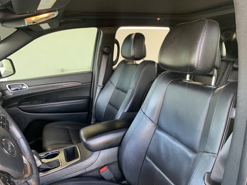 Used 2019 Jeep Grand Cherokee Limited w/ Luxury Group II image 11