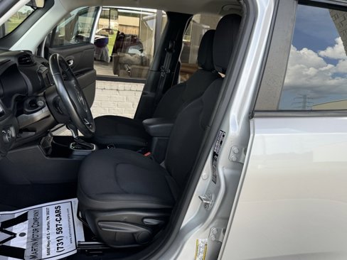 Used 2020 Jeep Renegade Altitude image 31