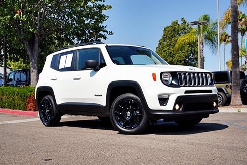 Certified 2022 Jeep Renegade Latitude image 2