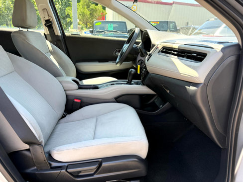 Used 2019 Honda HR-V LX image 13