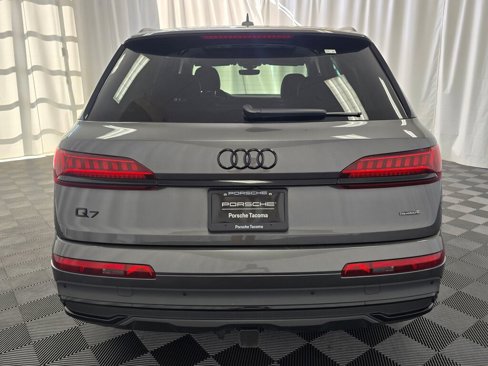 Used 2023 Audi Q7 3.0T Prestige image 4