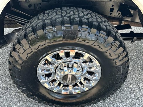 Used 2020 Ford F350 Lariat w/ Lariat Ultimate Package image 7