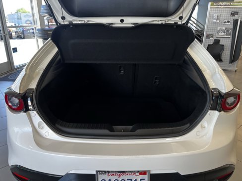 Used 2022 MAZDA MAZDA3 s image 13