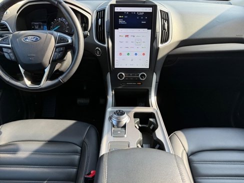Certified 2024 Ford Edge SEL image 10
