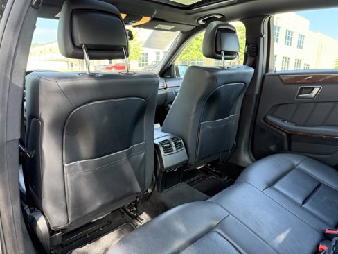 Used 2012 Mercedes-Benz E 350 4MATIC Sedan image 39