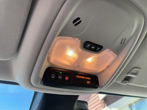 Used 2023 Buick Encore GX Select w/ Safety Package II image 22