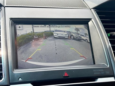 Used 2017 Ford Taurus Limited image 15