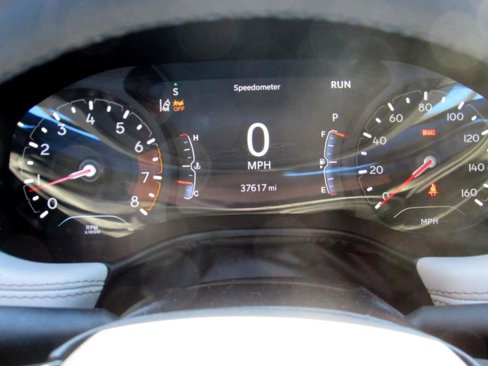 Used 2024 Jeep Compass Limited image 17